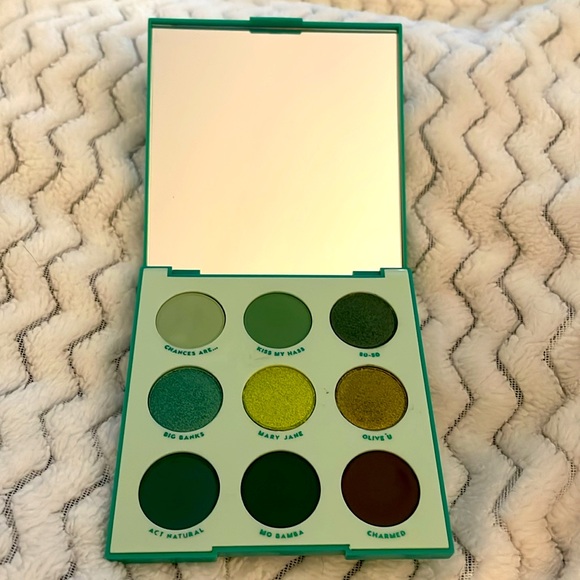 Colourpop - Just My Luck eyeshadow palette - Picture 3 of 3